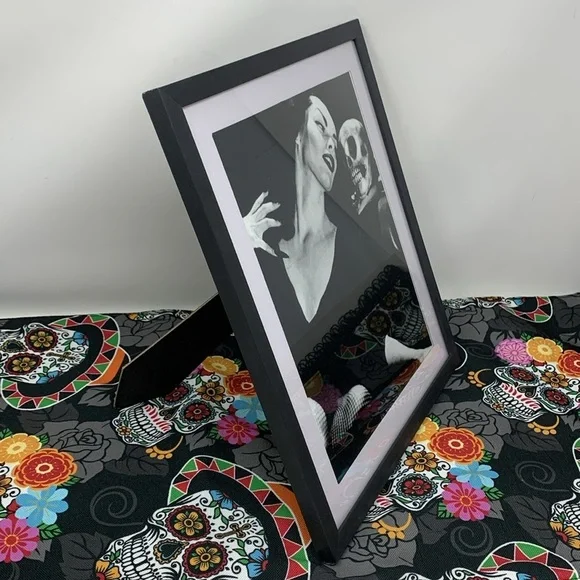 Creepy Vampira with skull Picture Frame with Free plastic skeleton decor💀 - Picture 5 of 17
